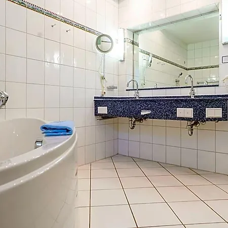 Kurmittelcentrum 4* Zingst
